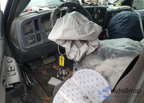 2001 Chevrolet Silverado C1500 из США, поврежденный, VIN 2GCEC19T111388992